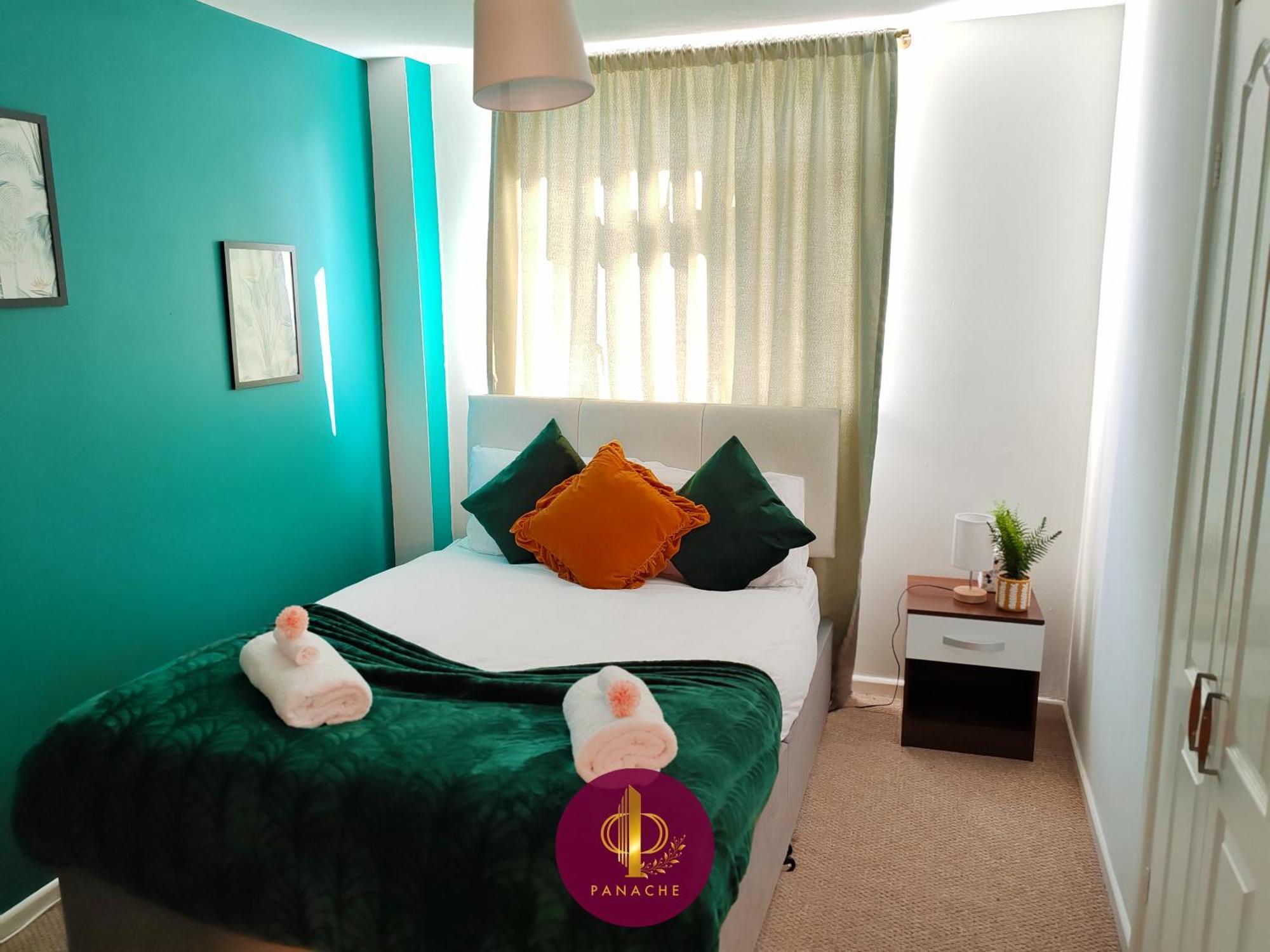 Apartmán Contractors, Relocators, Free Parking, Wifi, Smart Tvs Marston Green Exteriér fotografie