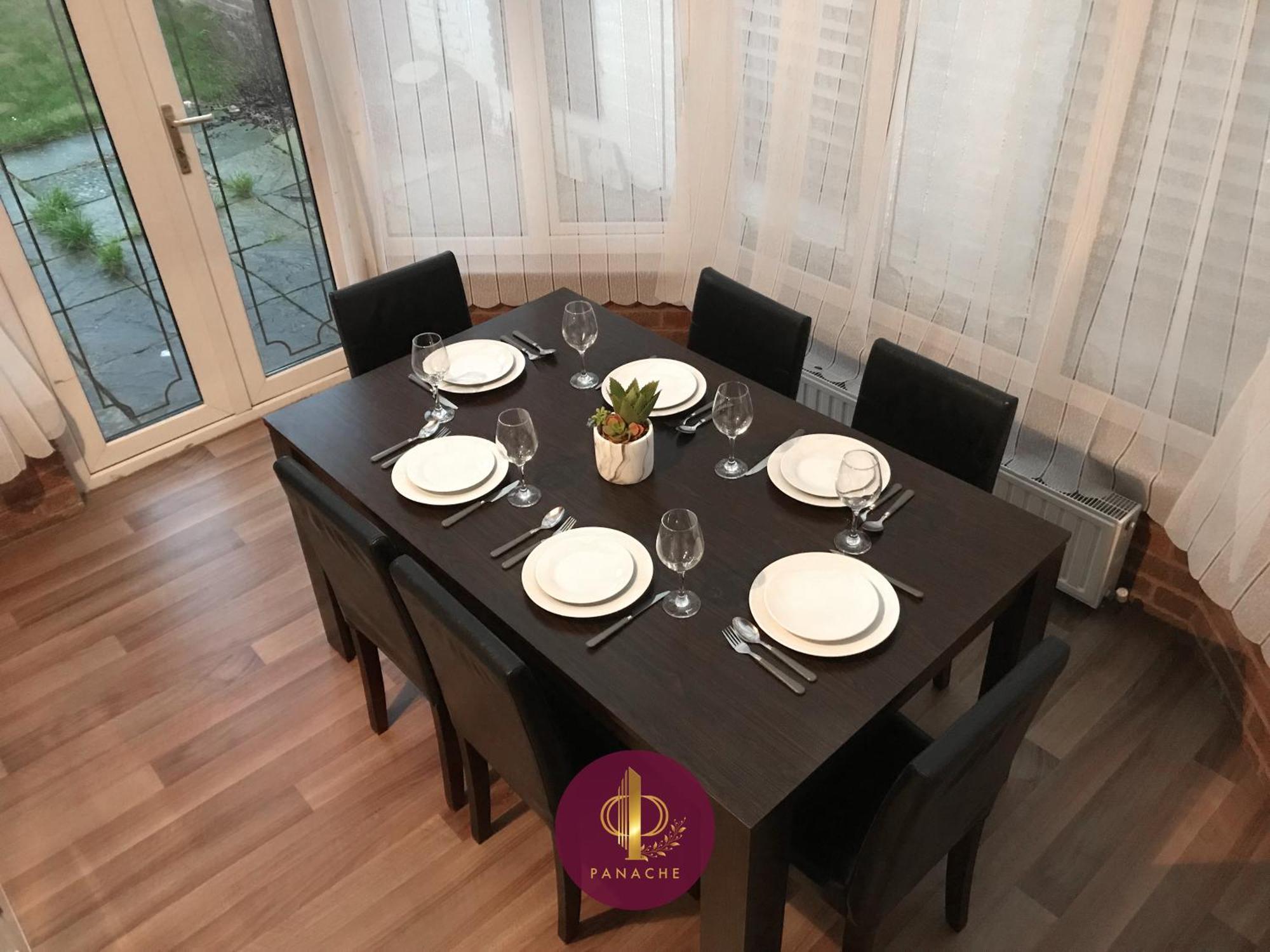 Apartmán Contractors, Relocators, Free Parking, Wifi, Smart Tvs Marston Green Exteriér fotografie